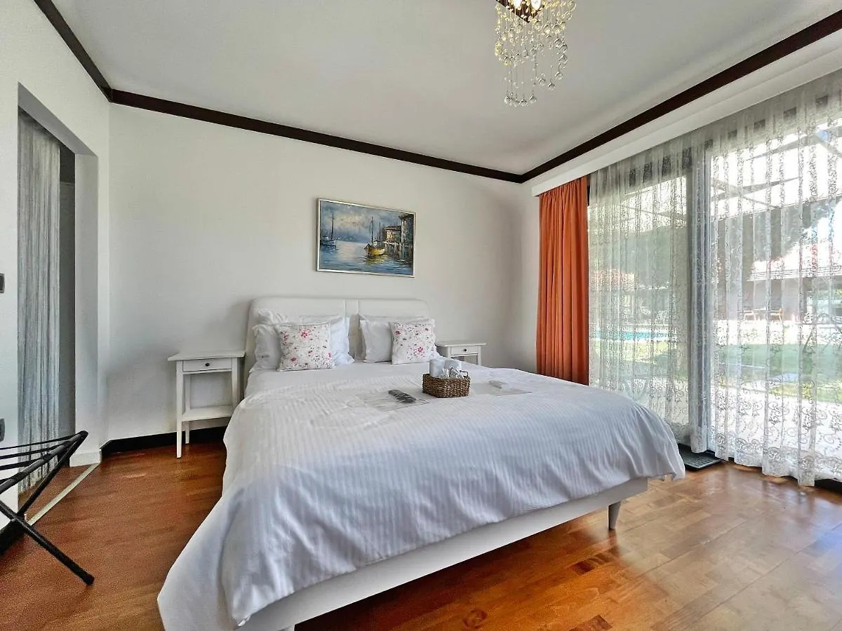 Turnaboğazı Çiftlik Hotel İzmir
