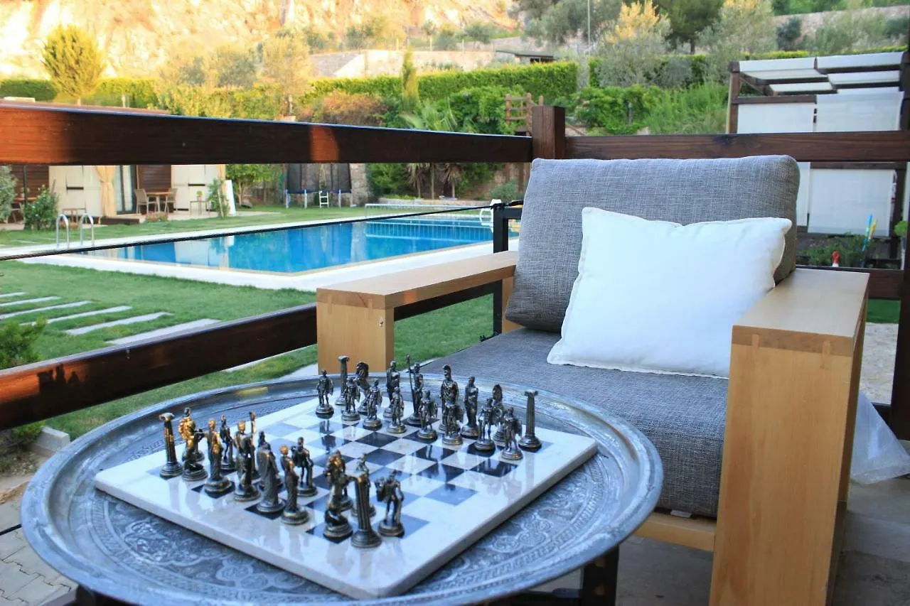 Turnaboğazı Çiftlik Hotel İzmir
